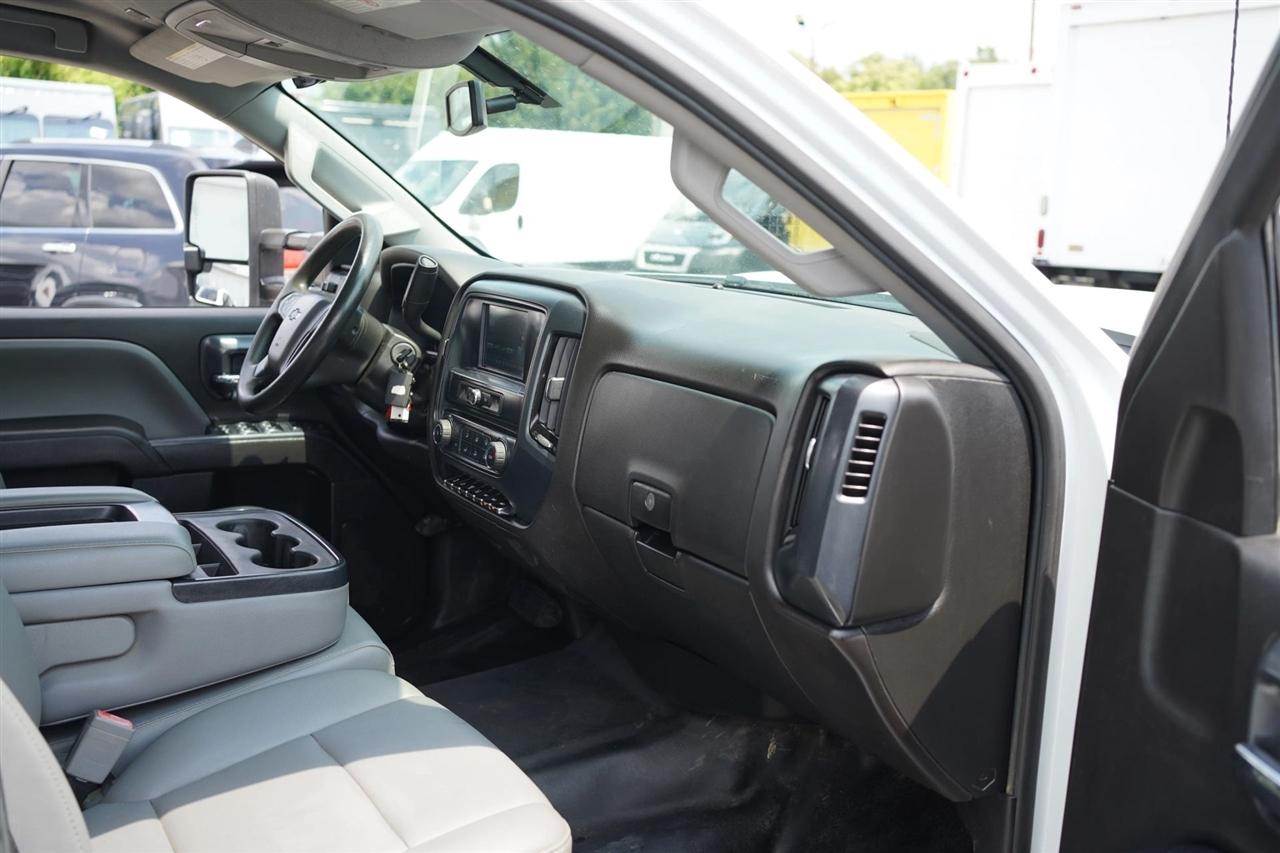 chevrolet silverado 3500 chassis cab 2018 1GB4KYCYXJF260081 image chevrolet silverado 3500 chassis cab 2018 1GB4KYCYXJF260081 image